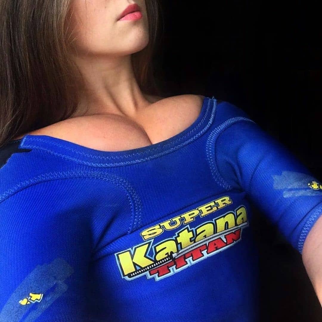 力量举无装备和有装备有啥区别,力量举有装备和无装备的区别