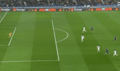 内马尔卡瓦尼遭遇不公判罚,抢点内马尔