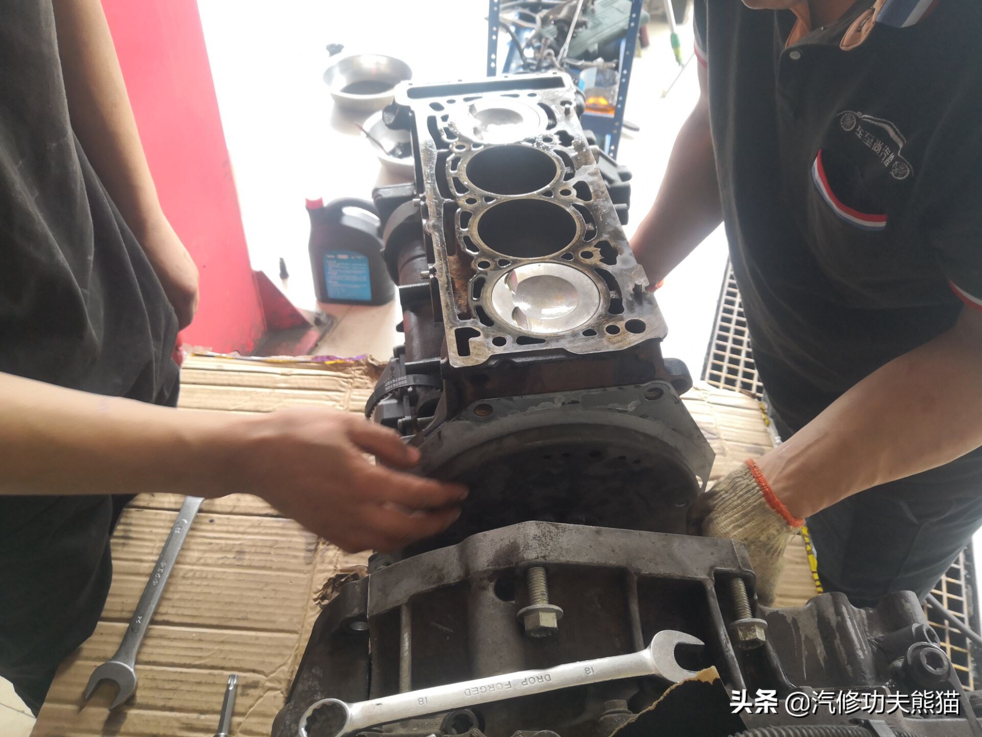 大众途观发动机烧机油维修多少钱,2010款大众途观严重烧机油