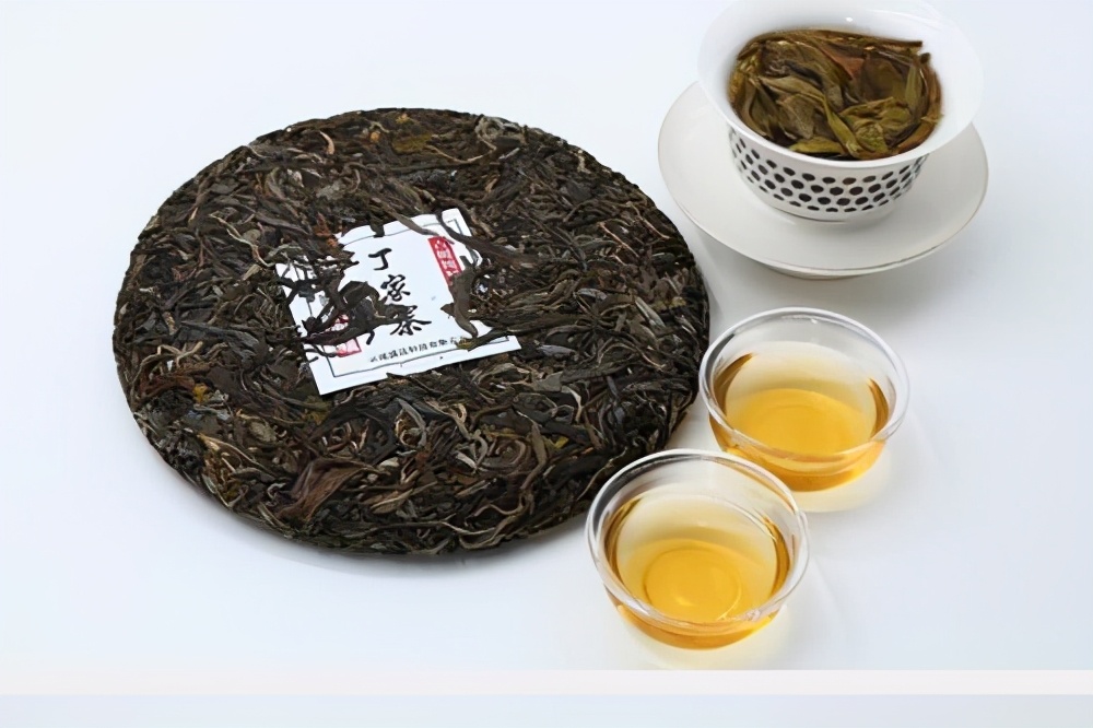 生茶张古树普洱,易武麻黑和落水洞哪个好