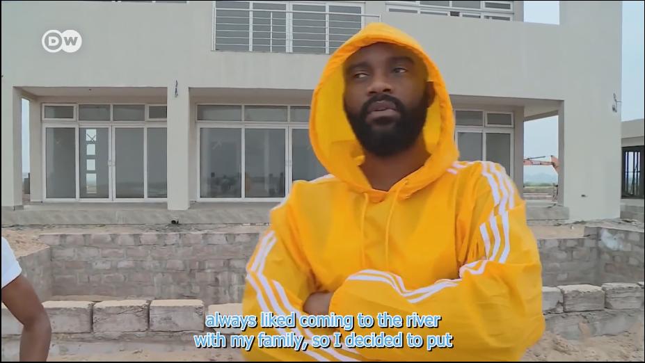 非洲最牛逼的*局骗**：靠卖勾兑果汁治病圈钱，月入1000万太疯狂了