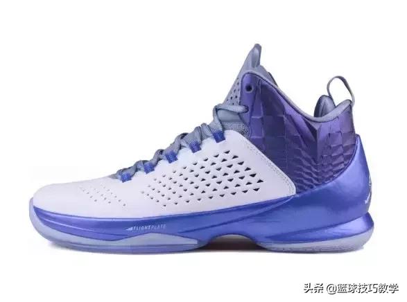 今年最推荐的年度最佳球鞋 (2018公认最好的十双球鞋)