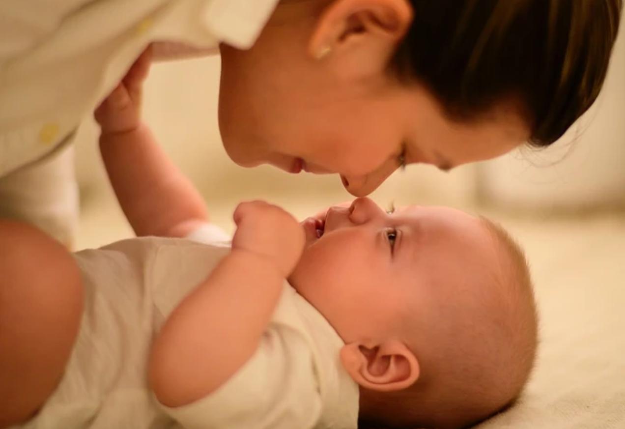 宝宝不好断母乳怎么办,宝宝断奶不好好睡觉怎么办