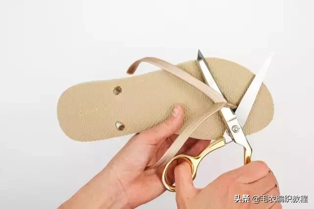 钩男士豆豆凉鞋三道杠视频教程,100种婴儿凉鞋的钩法全过程