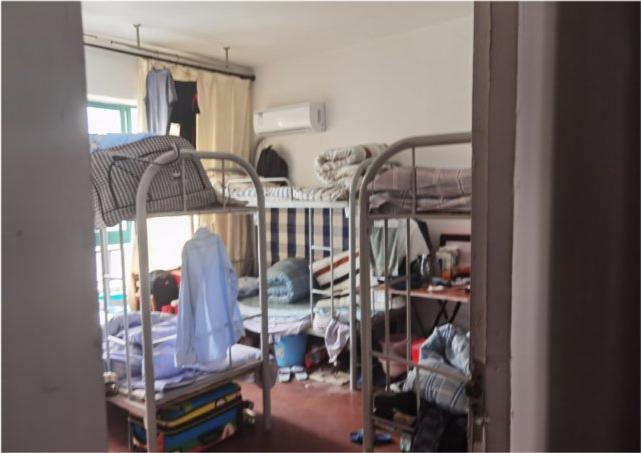 香港鸽笼房和棺材房真实生活,香港棺材房纪录片完整版