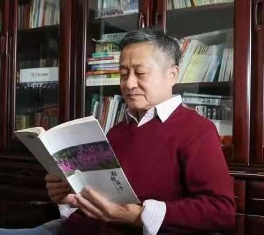 ​​​​​​​植物“圆”作者：铁二师/向德荣