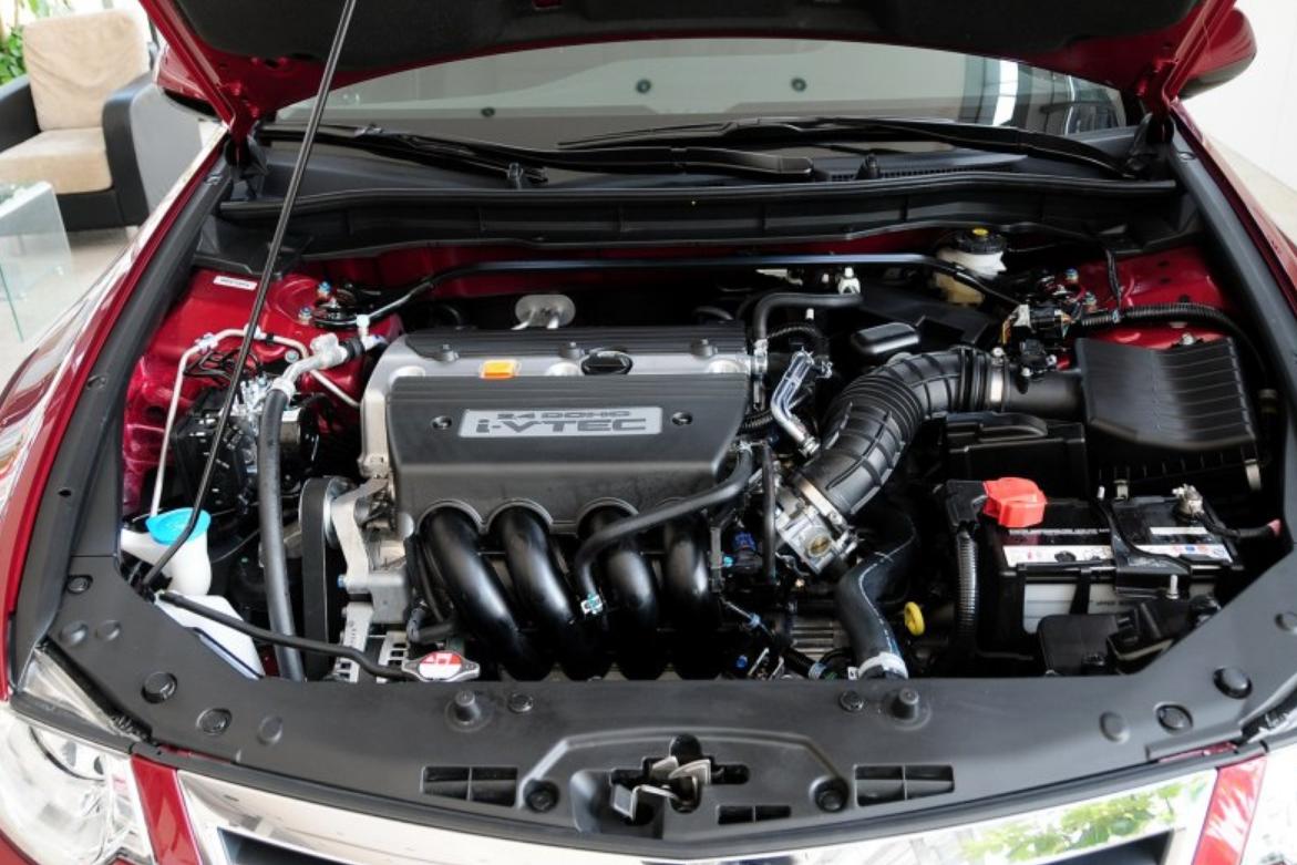 本田颜值性价比高的车,本田凌派2015款1.8l二手车多少钱