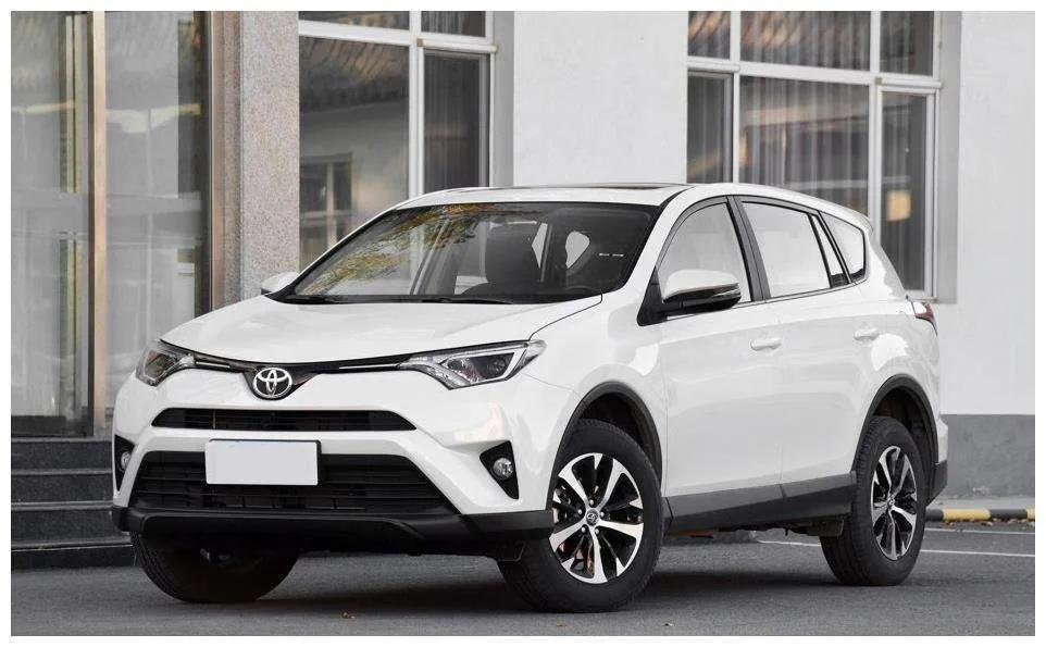 刚买新车被淹了车主很淡定,刚买的车被水淹能赔多少