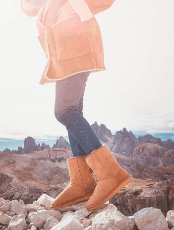 ugg加厚雪地靴不跟脚,ugg经典款中腰雪地靴怎么搭配