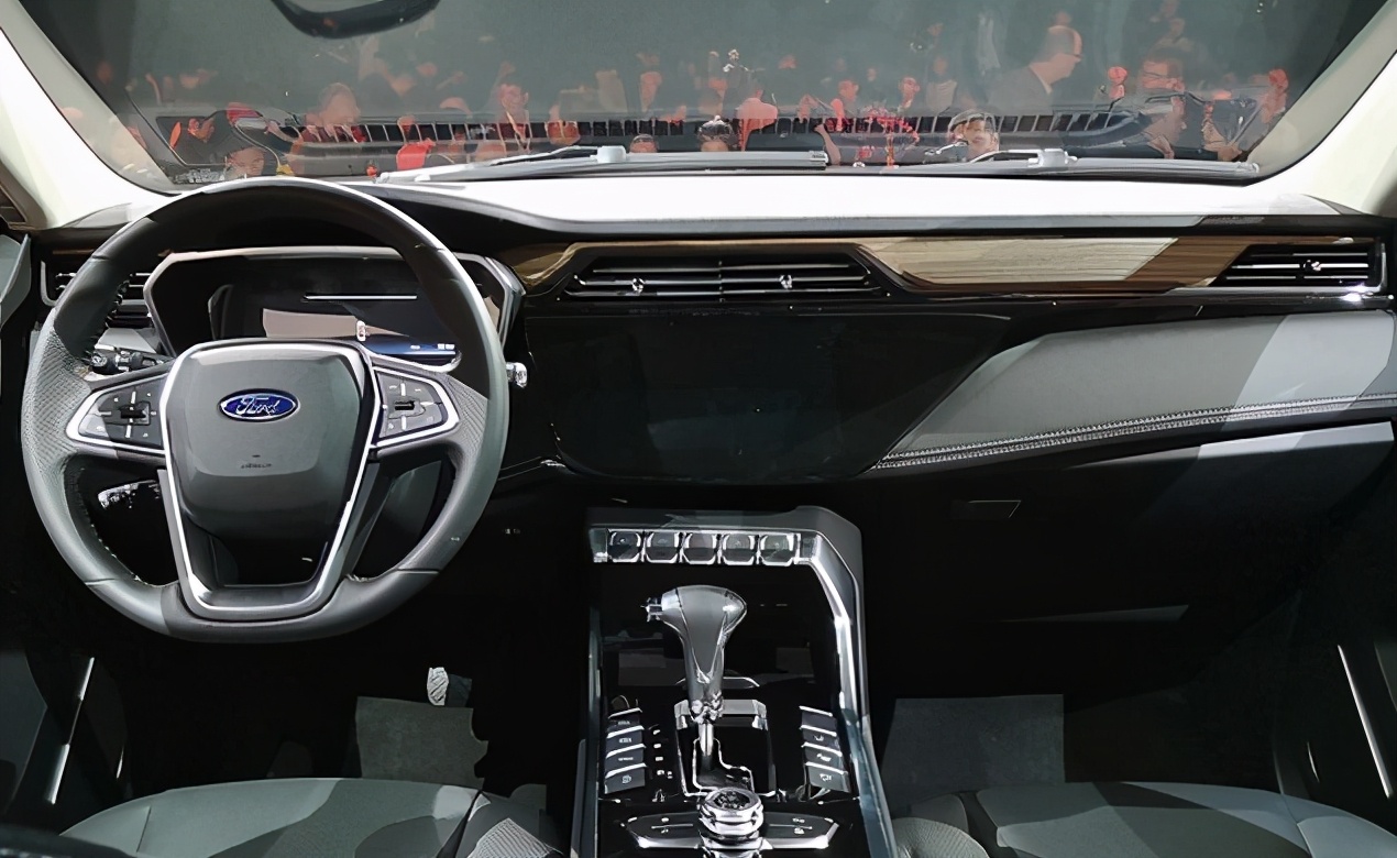 领界车性能及油耗,领界车重