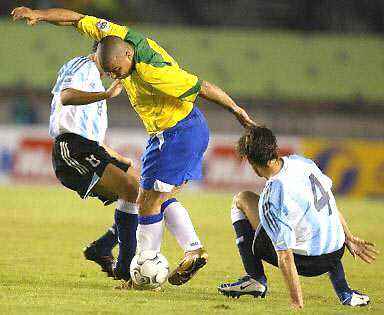 足坛带球速度最快的十大球星,足坛十大带球过人