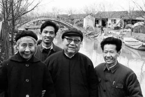 从“回家秒变李狗蛋”来看近代中国家族观念的变迁