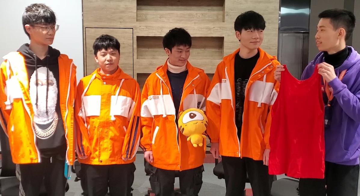 4am夺冠含金量多少,4am夺冠omg掩护完整版