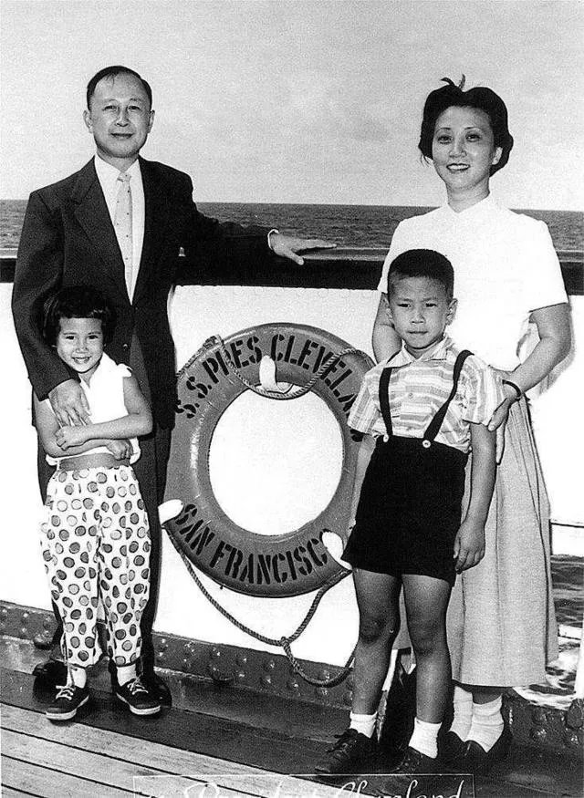 钱学森去世影像,钱学森逝世三军仪仗队