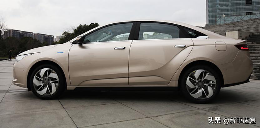 吉利超豪华概念车亮相,吉利首款超a级家轿