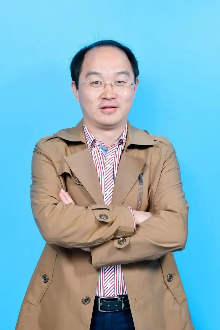 广州市华侨医院内科专家,广州华侨医院骨科专家