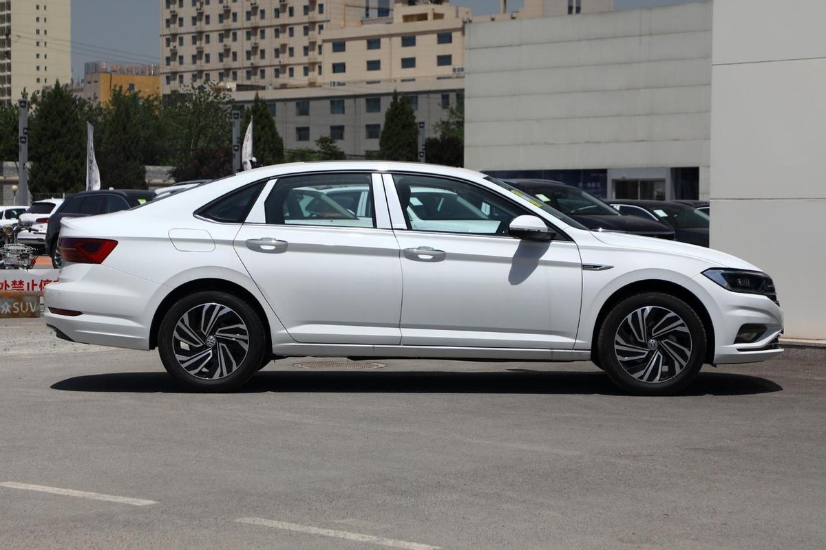 大众速腾1.5t顶配版的驾车感受,大众速腾1.5t空间表现