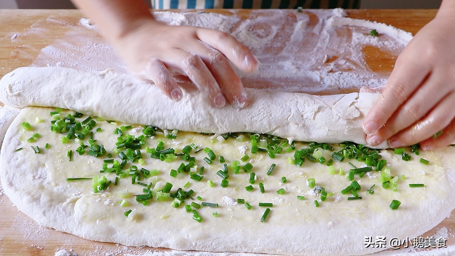 烙饼时多加这一步饼筋道又松软,烙饼又干又硬