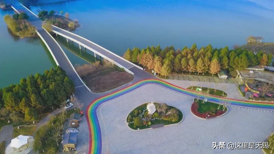 无锡网红打卡地彩虹跑道,无锡古运河健身步道