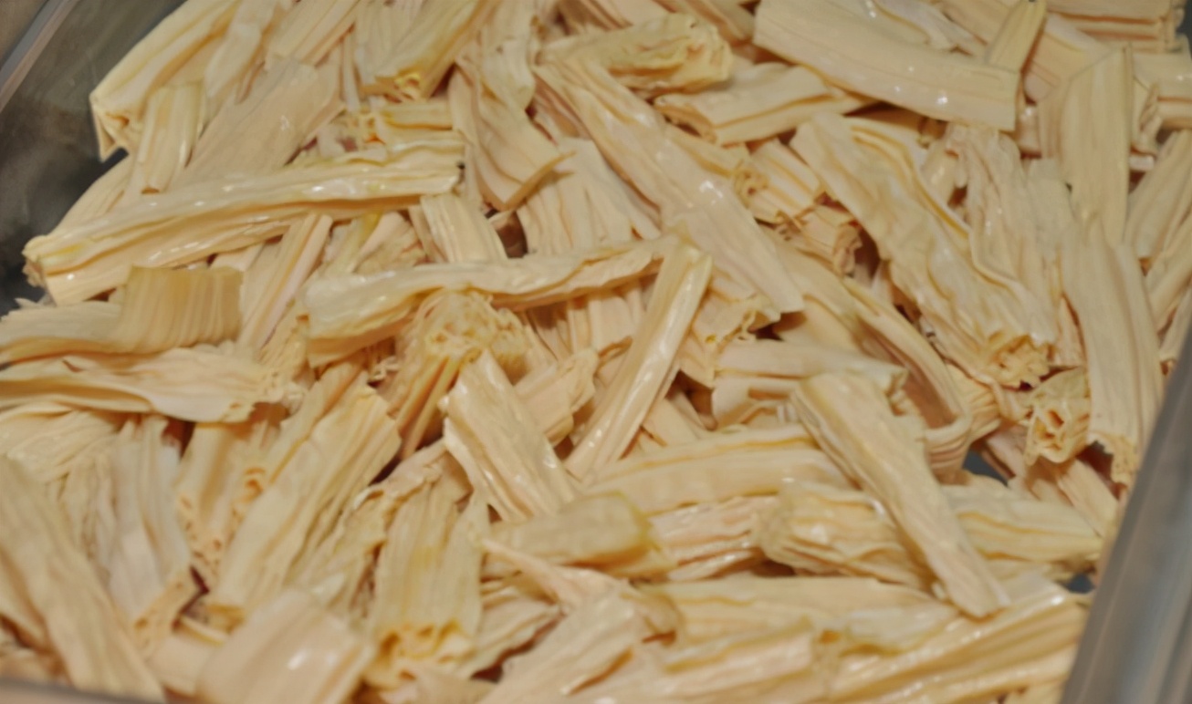 麻辣烫挑什么食材不压秤,吃麻辣烫最好挑什么菜