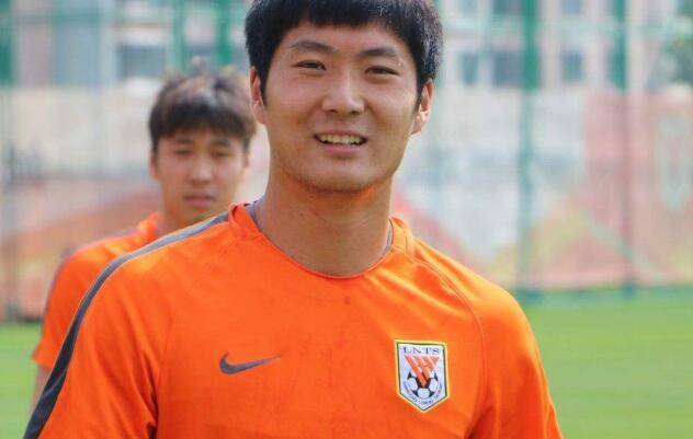 他是鲁能最重情重义的球员,为球队甘愿打替补多年,深受球迷认可