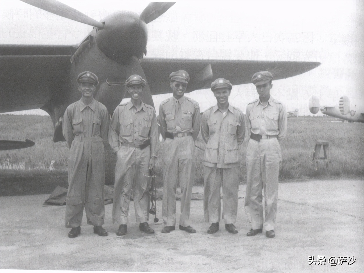 折中国战斗机,折翼战鹰战斗机