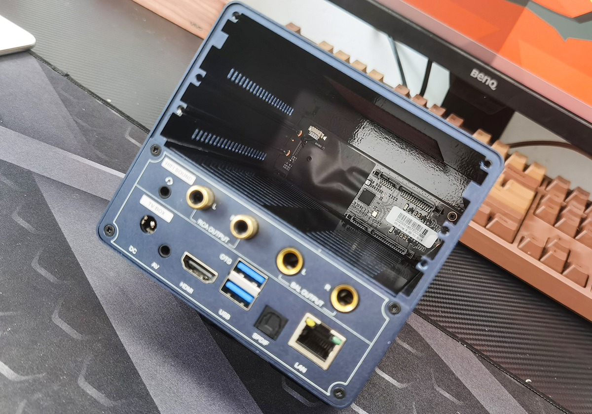 零刻电视盒评测:4G+64G发烧配置,还能扩展32T空间