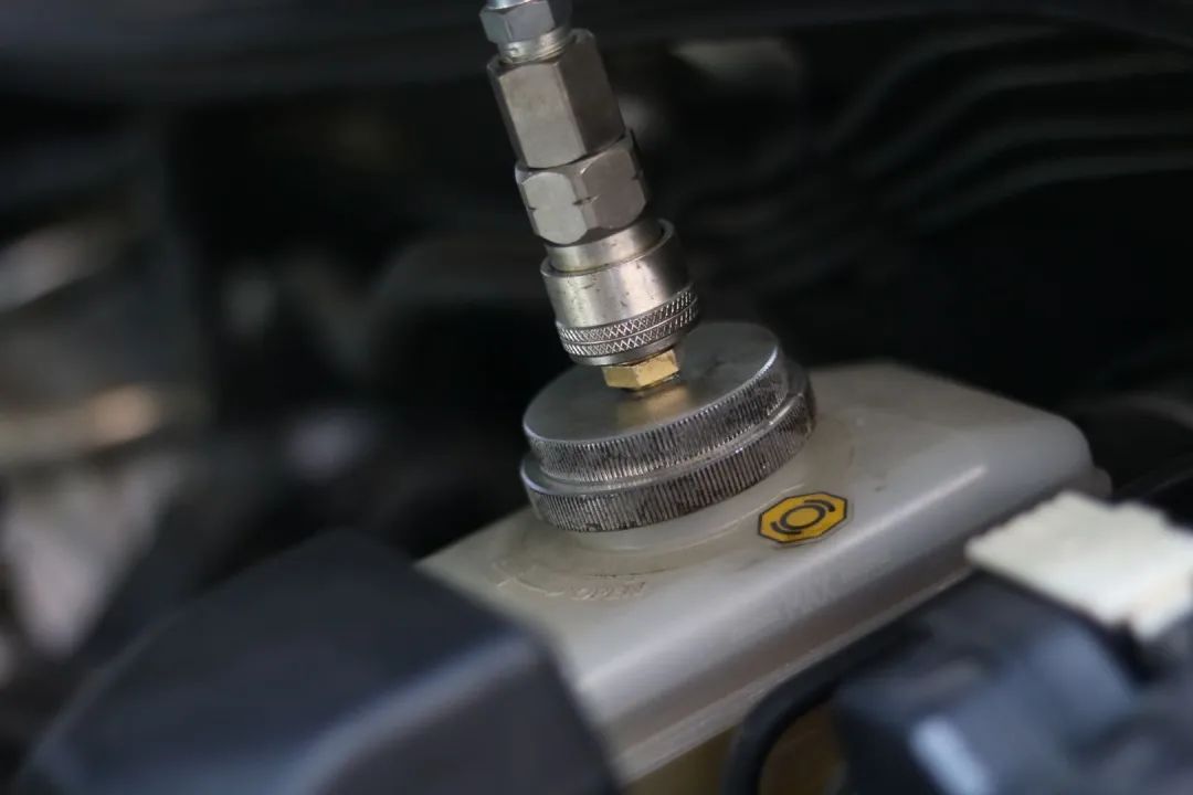 怪兽修车：翻新一辆2005年凌志LS430，当年百万经典车，满血复活