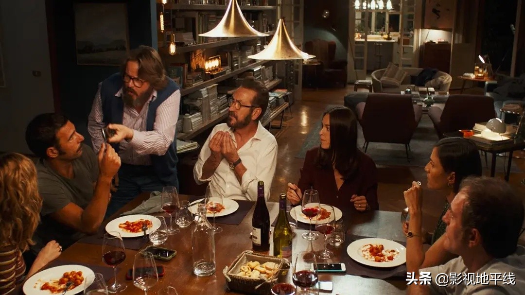 人性是经不起考验的电影,一部考验人性的游戏的电影