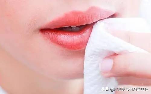 唇色发紫和唇色深,唇色深怎么办四大技巧改善唇色深