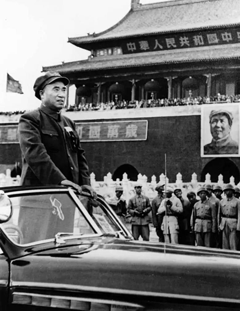 朱国华被判刑后,百姓议论是否会影响朱老总形象,康克清平静回答