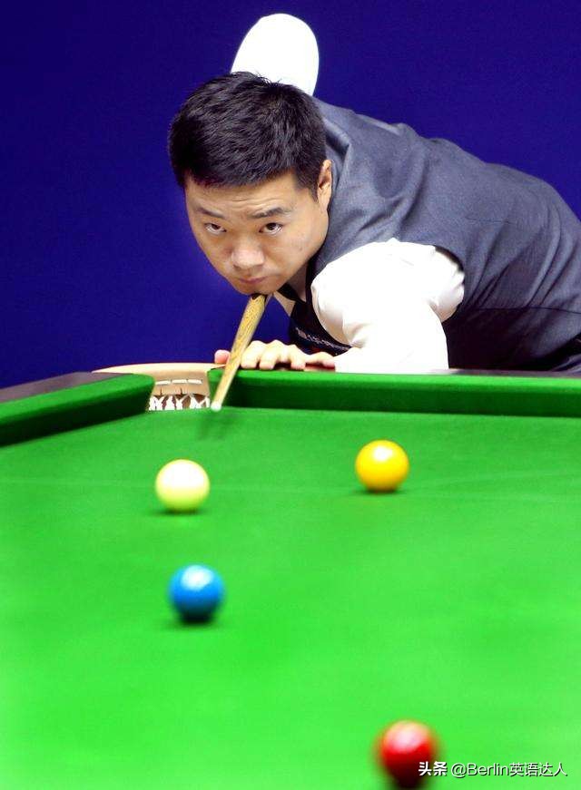 足球是篮球吗,足球英语soccer与football区别