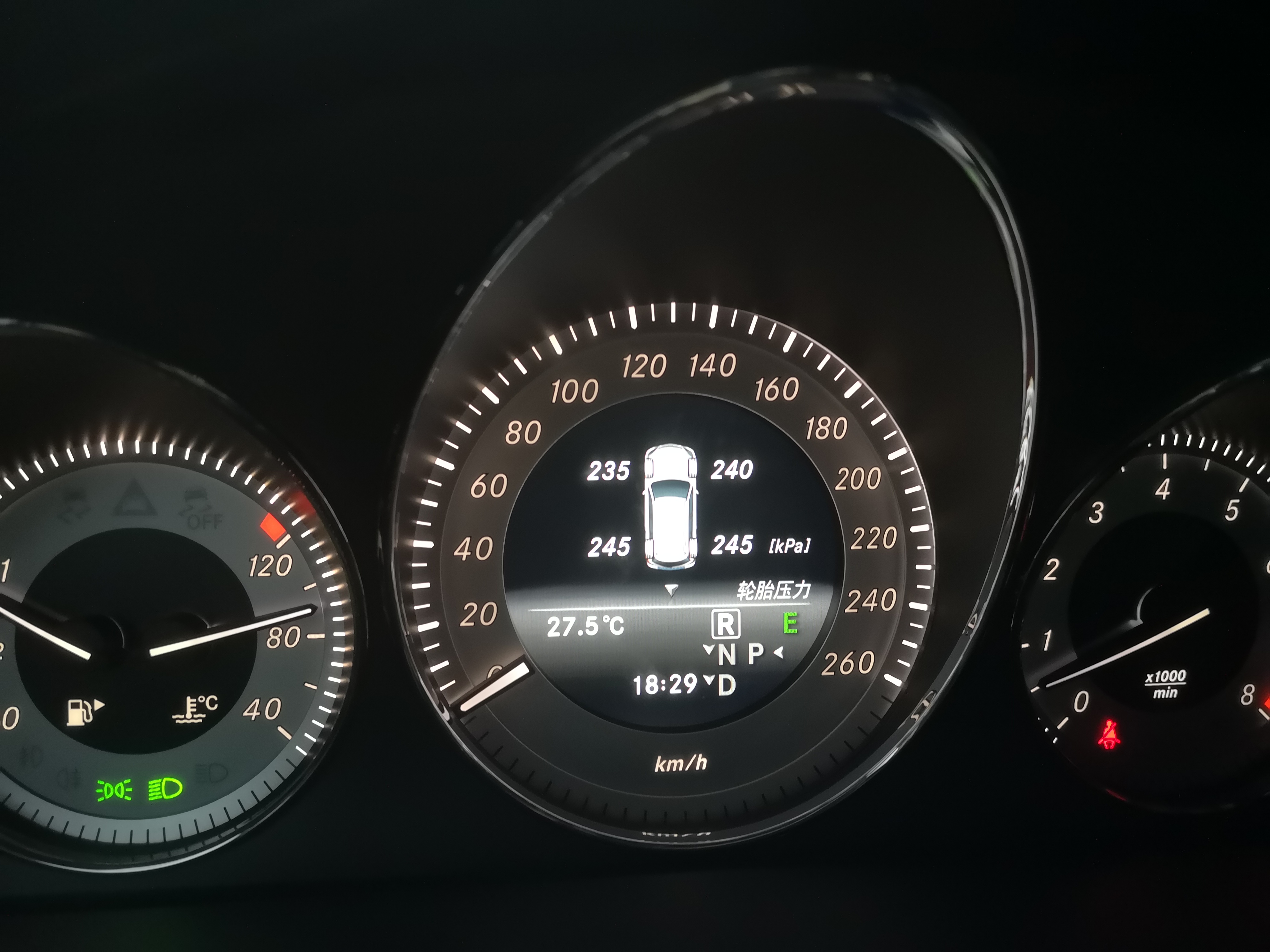 奔驰glk300音响改柏林之声多少钱,奔驰glk300改哈曼卡顿