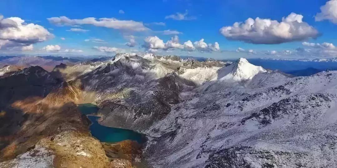 看阿坝县全景,阿坝环线海拔一览表