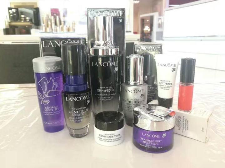 兰蔻和雅诗兰黛哪个更好用,为什么雅诗兰黛比兰蔻卖得好