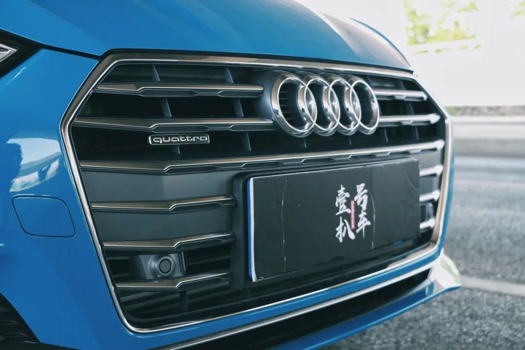 奥迪a540quattro,奥迪a52010款