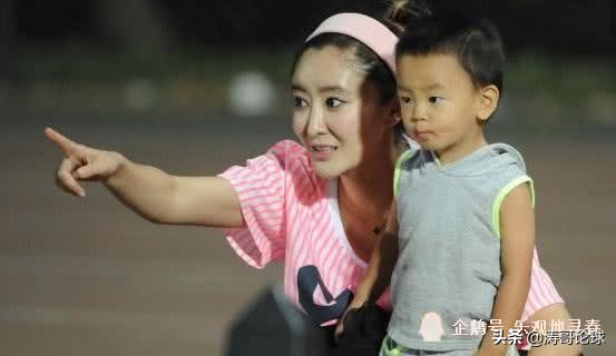 国足太太团现状,国足太太团急不可耐