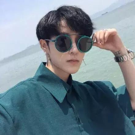 高冷男生头像初中生版,高冷男生头像侧脸高清