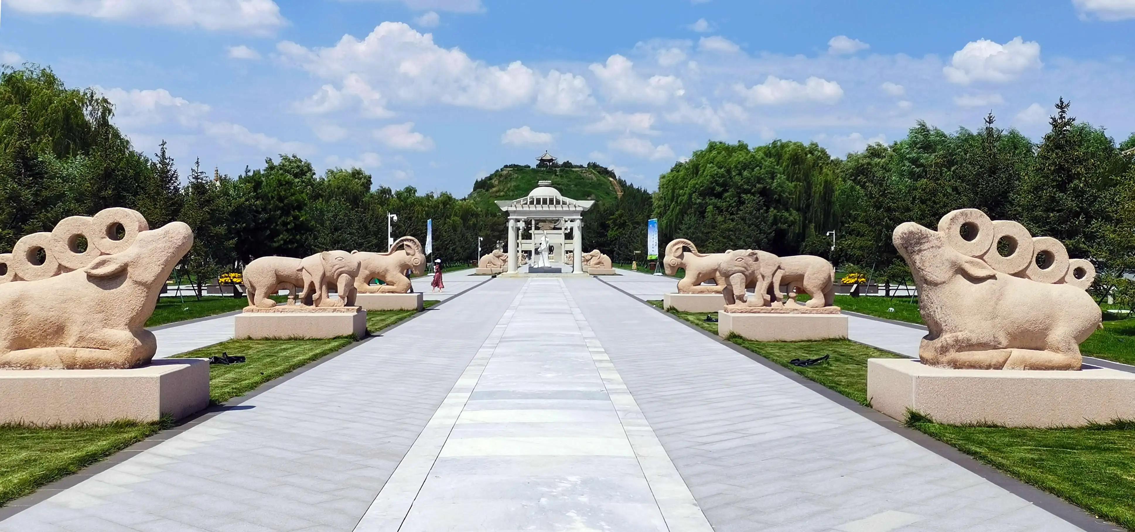 中国最大的汉墓之一~~《昭君墓》之王昭君