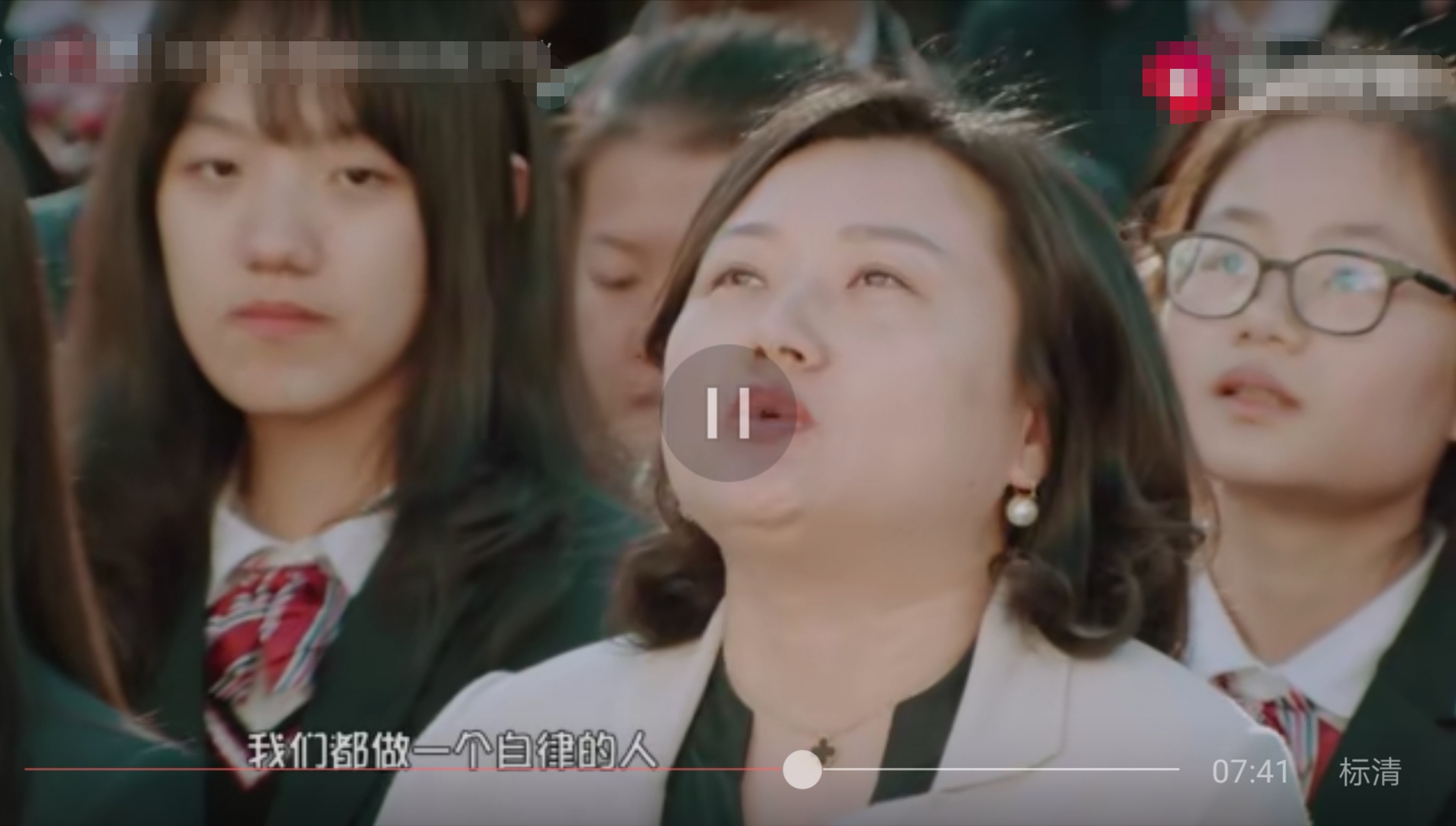 直男儿子调侃妈妈微胖，减肥三分钟热度，妈妈一句话，少年惨败