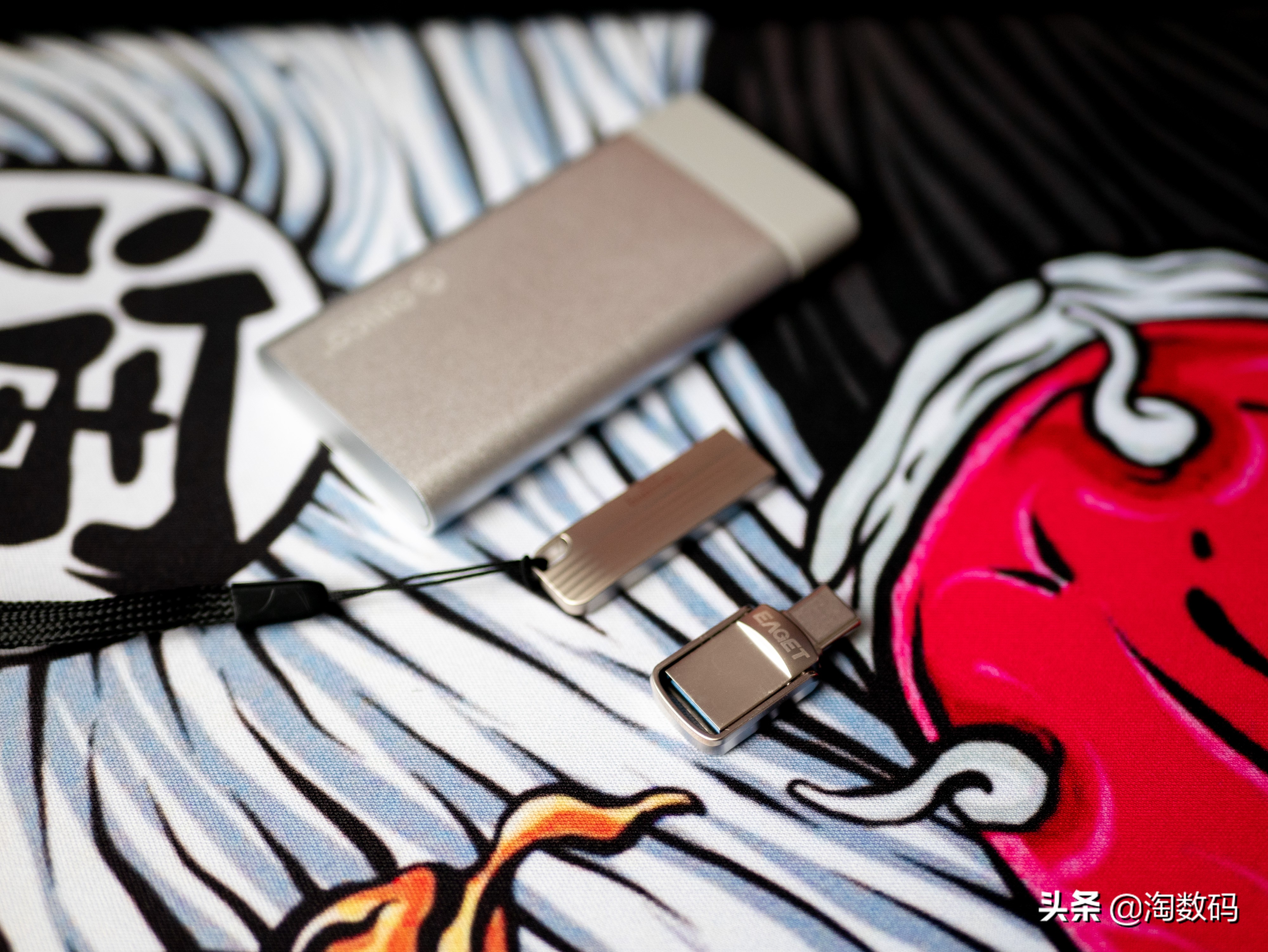 老USB口被淘汰？全车5个Type-C，只好上双口U盘放歌了