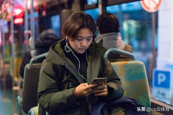 王霜在法甲进了多少球,王霜在欧洲的薪水