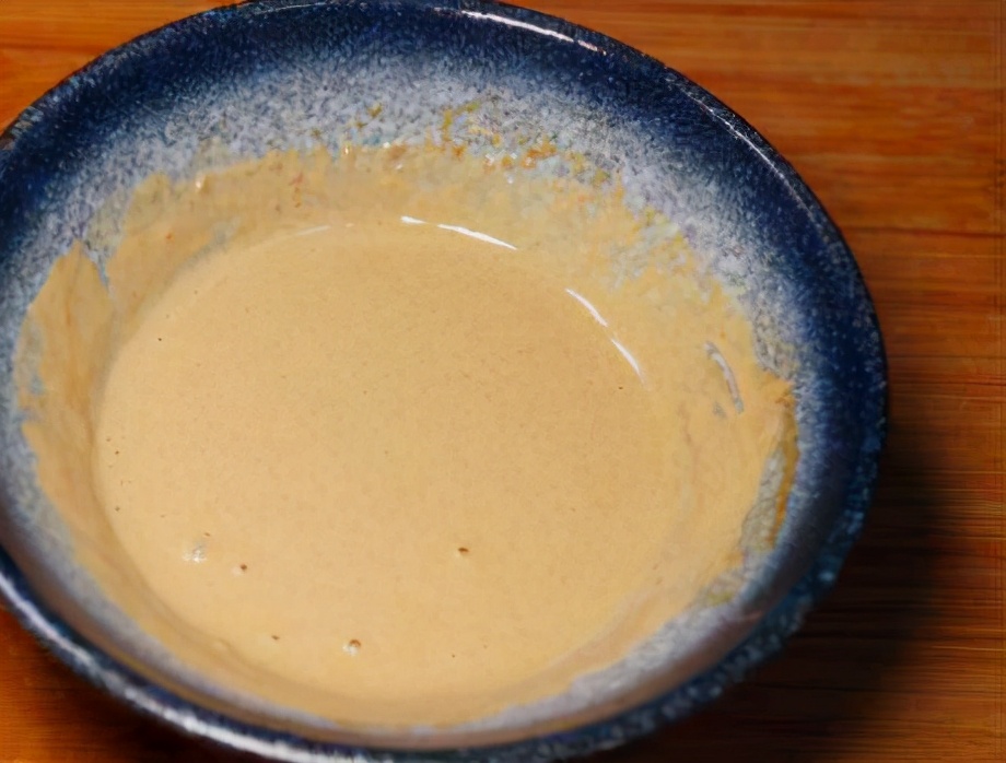 调芝麻酱用的油是怎么熬制的,调芝麻酱最简单做法