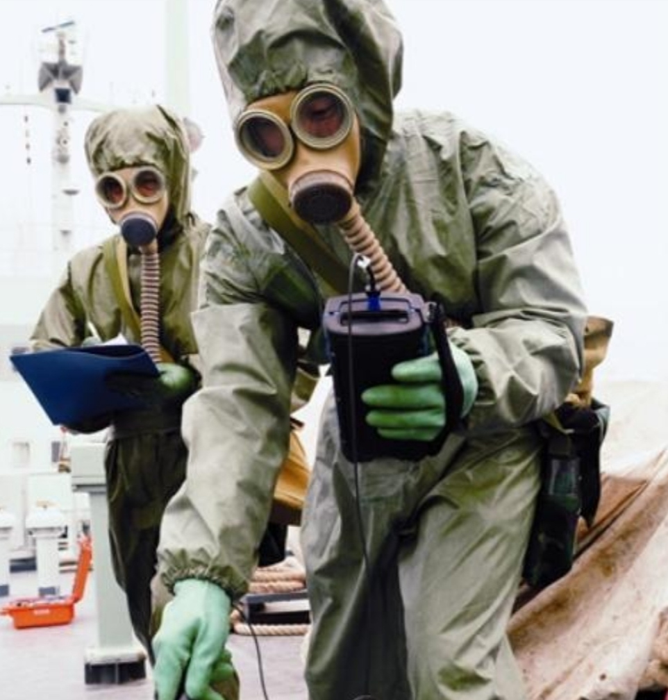 他被称作英国毒王，死后尸体不能被火化，棺材足足半米厚