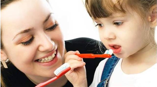 有一种痛,叫口腔溃疡,补充维生素C不顶用,得用这几种药物