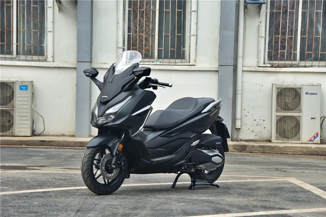 本田踏板车nss300和nss350,本田nss350和光阳s350哪个好