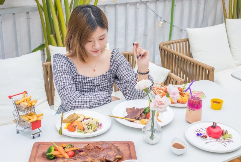 深圳最佳观景旋转餐厅,深圳空中花园