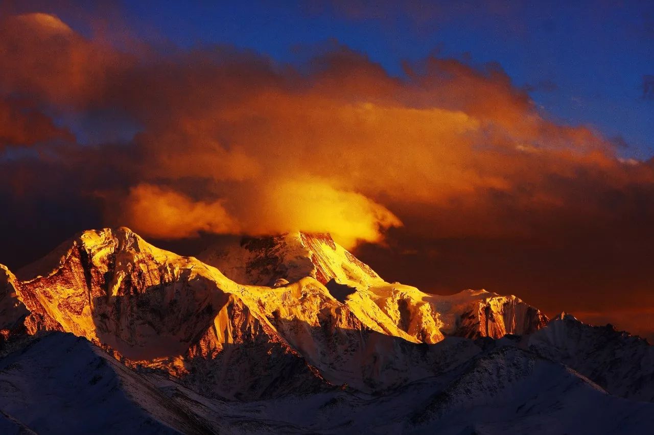 一辈子见一次日照金山,一生中一定要去看一次日照金山