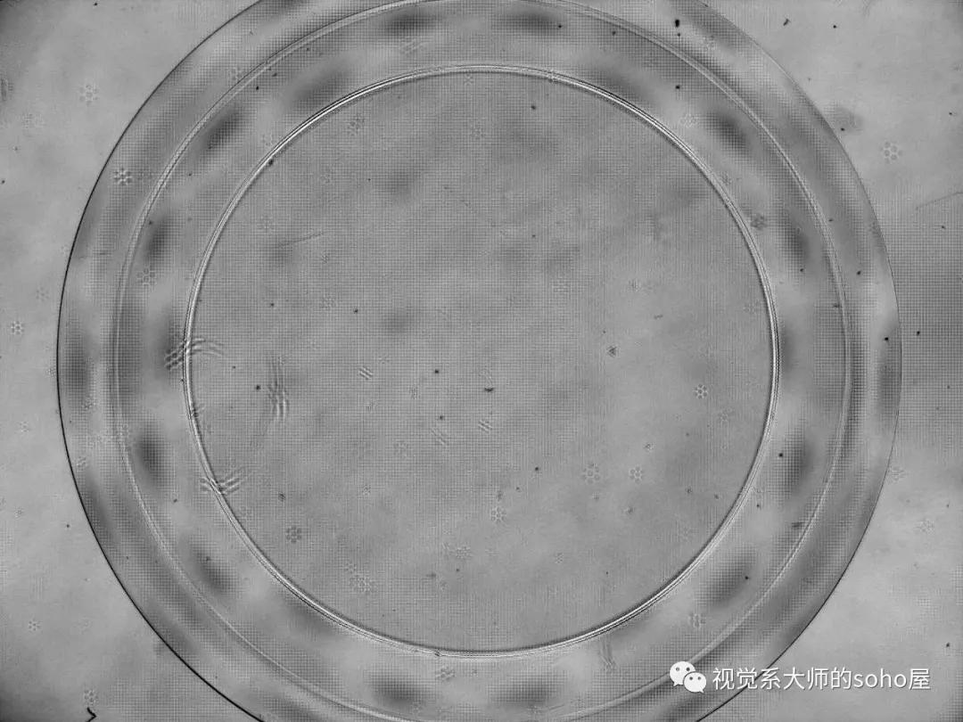 硬性隐形眼镜更适合超高度近视,高度近视最适合的透明隐形眼镜