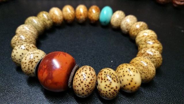 什么样的算是好的星月菩提,什么样的星月菩提最好呢